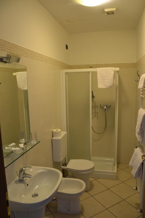 Locanda Le Palafitte Бардоліно Номер фото